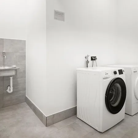 아파트 Limehome Trauttmansdorffgasse