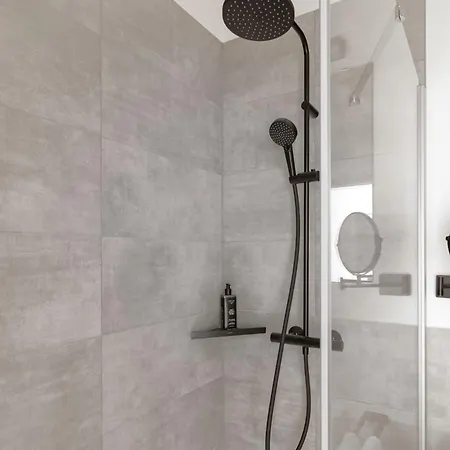 Daire Limehome Trauttmansdorffgasse